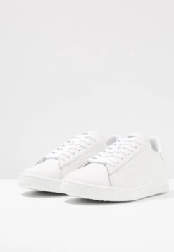 EA7 Emporio Armani Classic Unisex - Trainers - White -Total Wear Store 3d210cbedc7248f2b3c05533a32b330f