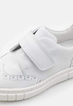 Emporio Armani Unisex - Trainers - White -Total Wear Store 3ddfd305c920489a9c2e458ce1eea641