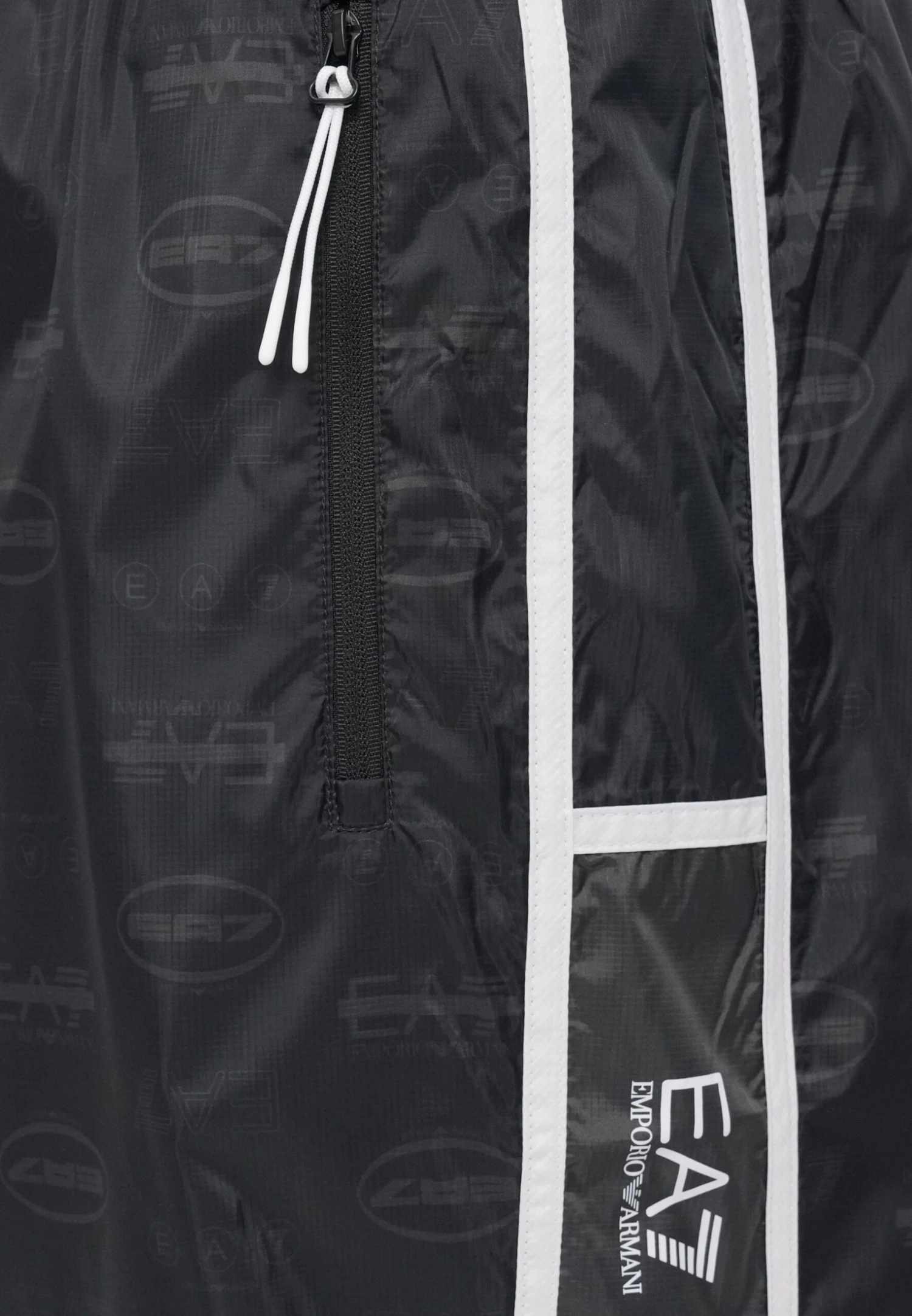 EA7 Emporio Armani TRAIN GRAPHIC SERIES PANTS MONOGRAM - Tracksuit Bottoms - Black Fancy 9 EA7 Emporio Armani TRAIN GRAPHIC SERIES PANTS MONOGRAM - Tracksuit Bottoms - Black Fancy - Image 7