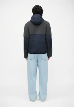 EA7 Emporio Armani MOUNTAIN HIKING UNISEX - Fleece Jacket - Asphalt 11 EA7 Emporio Armani MOUNTAIN HIKING UNISEX - Fleece Jacket - Asphalt -Total Wear Store 3e445cba1c90474c9c10be7991d5e57c