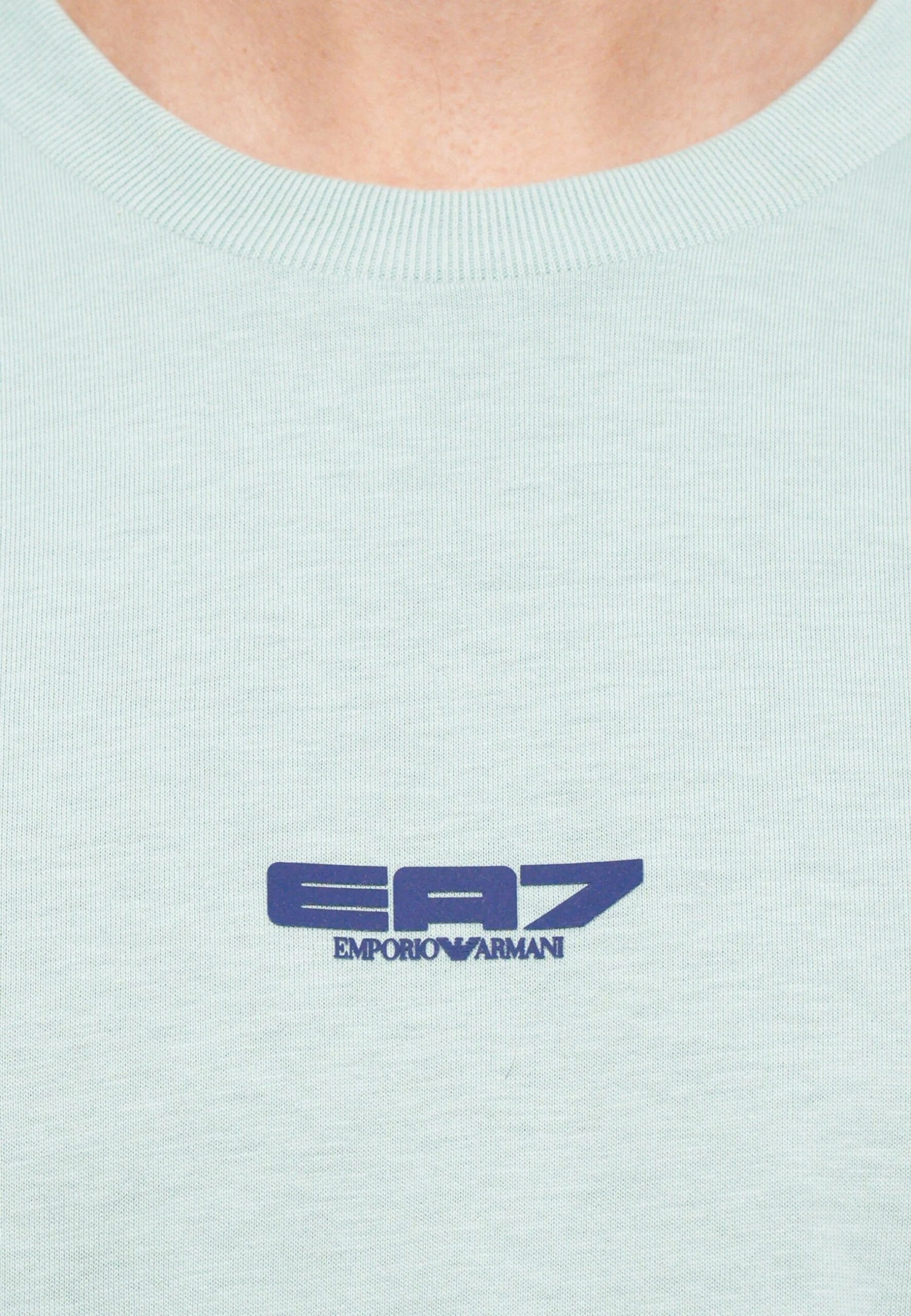 EA7 Emporio Armani TRAIN GRAPHIC SERIES TEE SPECIAL - Print T-shirt - Blue Surf 9 EA7 Emporio Armani TRAIN GRAPHIC SERIES TEE SPECIAL - Print T-shirt - Blue Surf - Image 7