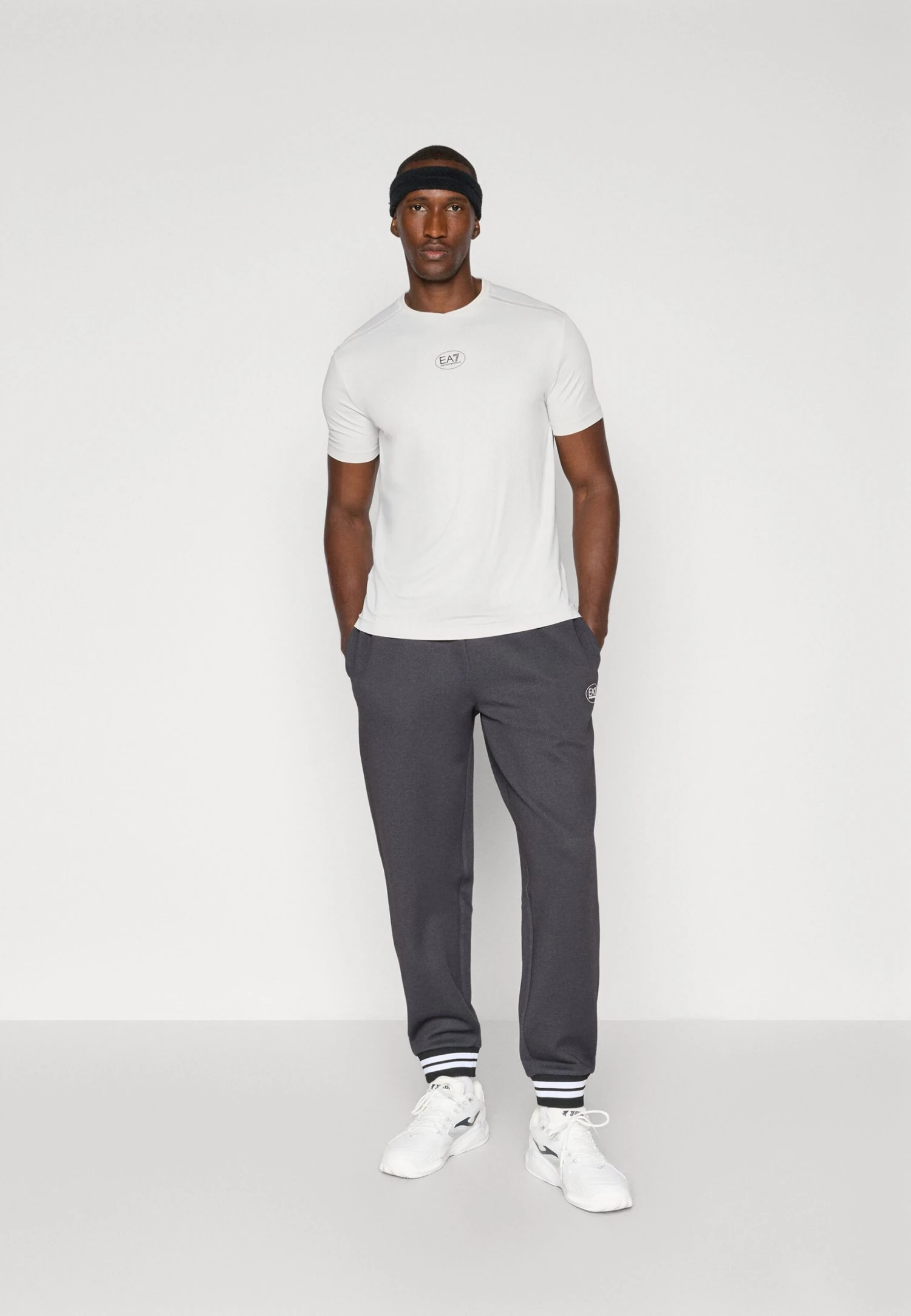 EA7 Emporio Armani TENNIS PRO TEE - Sports T-shirt - Vapor Blue 4 EA7 Emporio Armani TENNIS PRO TEE - Sports T-shirt - Vapor Blue - Image 2