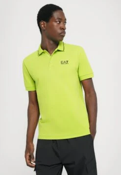 EA7 Emporio Armani TRAIN CORE - Polo Shirt - Macaw Green 26 EA7 Emporio Armani TRAIN CORE - Polo Shirt - Macaw Green -Total Wear Store 4006e4d5acb144cdac40e8a091f94201