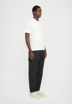 EA7 Emporio Armani TRAIN VISIBILITY POLO - Polo Shirt - Cream/black -Total Wear Store 410ff634930740e28ab7482d0540b0d4