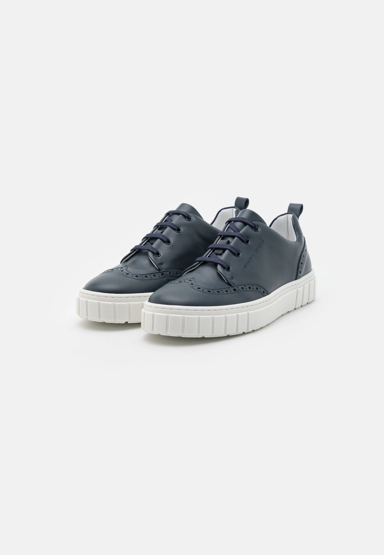 Emporio Armani Unisex - Trainers - Navy 4 Emporio Armani Unisex - Trainers - Navy - Image 2