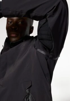 EA7 Emporio Armani CORTINA FASHION TORAY - Ski Jacket - Black -Total Wear Store 419655883cdb4fddaf095419f102bb49