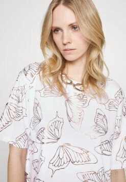 EA7 Emporio Armani Print T-Shirt - White/Gold 11 EA7 Emporio Armani Print T-Shirt - White/Gold -Total Wear Store 41b39a17817f44b3bf3a7aa0df2c1769