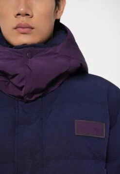 EA7 Emporio Armani TRAIN HOODED JACKET UNISEX - Winter Jacket - Evening Blue 13 EA7 Emporio Armani TRAIN HOODED JACKET UNISEX - Winter Jacket - Evening Blue -Total Wear Store 4221192132264a0ea7a3c4a784e6542b