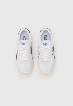 EA7 Emporio Armani NEW HERITAGE UNISEX - Trainers - White/black -Total Wear Store 4308af2e7b3c4f00b32d5981e700c949