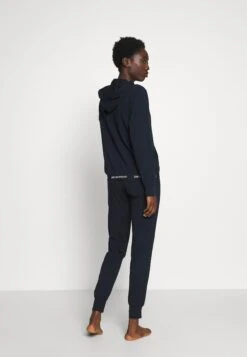 Emporio Armani Jacket And Pants With Cuffs Set - Pyjama Set - Blu Navy -Total Wear Store 431df47be54d4e4e97eb2b79fbcf6163