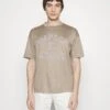 Emporio Armani Print T-Shirt - Incenso -Total Wear Store 436a8e860f5747e4b0858d98257da715