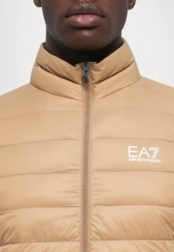 EA7 Emporio Armani TRAIN CORE LIGHT VEST - Waistcoat - Tigers Eye -Total Wear Store 4567cf5ba344427d9dcb4ef0b9488ac0