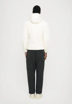 EA7 Emporio Armani TRAIN PREMIUM JACKET - Down Jacket - Vanilla Ice -Total Wear Store 457ba1794d124056885bd47c11cd58e0