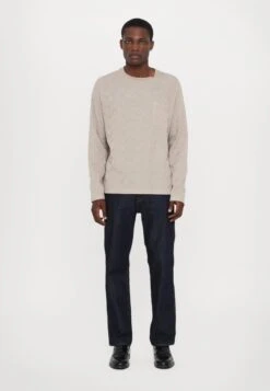 Emporio Armani Jumper - Feather Gray -Total Wear Store 461e56d5042844ff891d566c4249b988