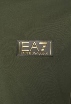 EA7 Emporio Armani Basic T-Shirt - Verde Scuro -Total Wear Store 4669bab661e6434f935a14267cb33dd4