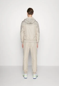 EA7 Emporio Armani Ventus Suit Graphic Set - Tracksuit - Oxford Tan -Total Wear Store 476f4f6951eb4b479bfe8b0611cb710e