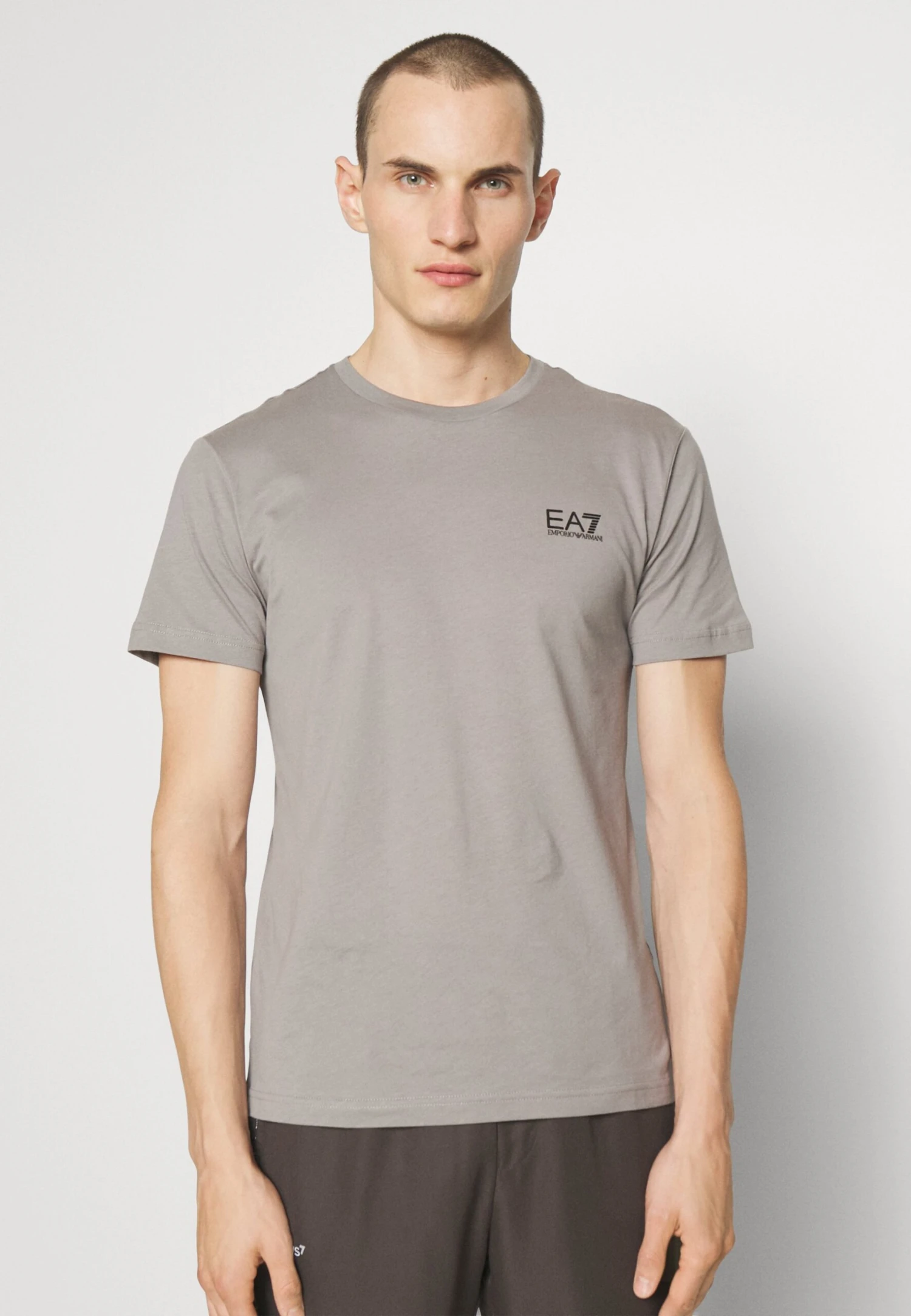 EA7 Emporio Armani Print T-Shirt - Grigio Chiaro 6 EA7 Emporio Armani Print T-Shirt - Grigio Chiaro - Image 4