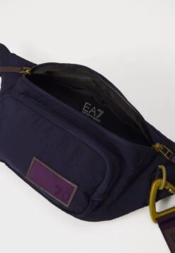 EA7 Emporio Armani TRAIN 7.0 WAISTBAG UNISEX - Bum Bag - Evening Blue 9 EA7 Emporio Armani TRAIN 7.0 WAISTBAG UNISEX - Bum Bag - Evening Blue -Total Wear Store 48c83654550d4975b6e8d504db8d89ac