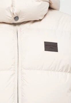 Emporio Armani JACKET - Down Jacket - Ecru -Total Wear Store 497e63613b124287a35c8c2d31d77678