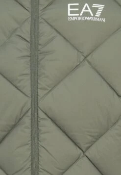 EA7 Emporio Armani MOUNTAIN QUILTED JACKET - Down Jacket - Beetle 18 EA7 Emporio Armani MOUNTAIN QUILTED JACKET - Down Jacket - Beetle -Total Wear Store 49a18a9bf68c431a801b072a914258b2