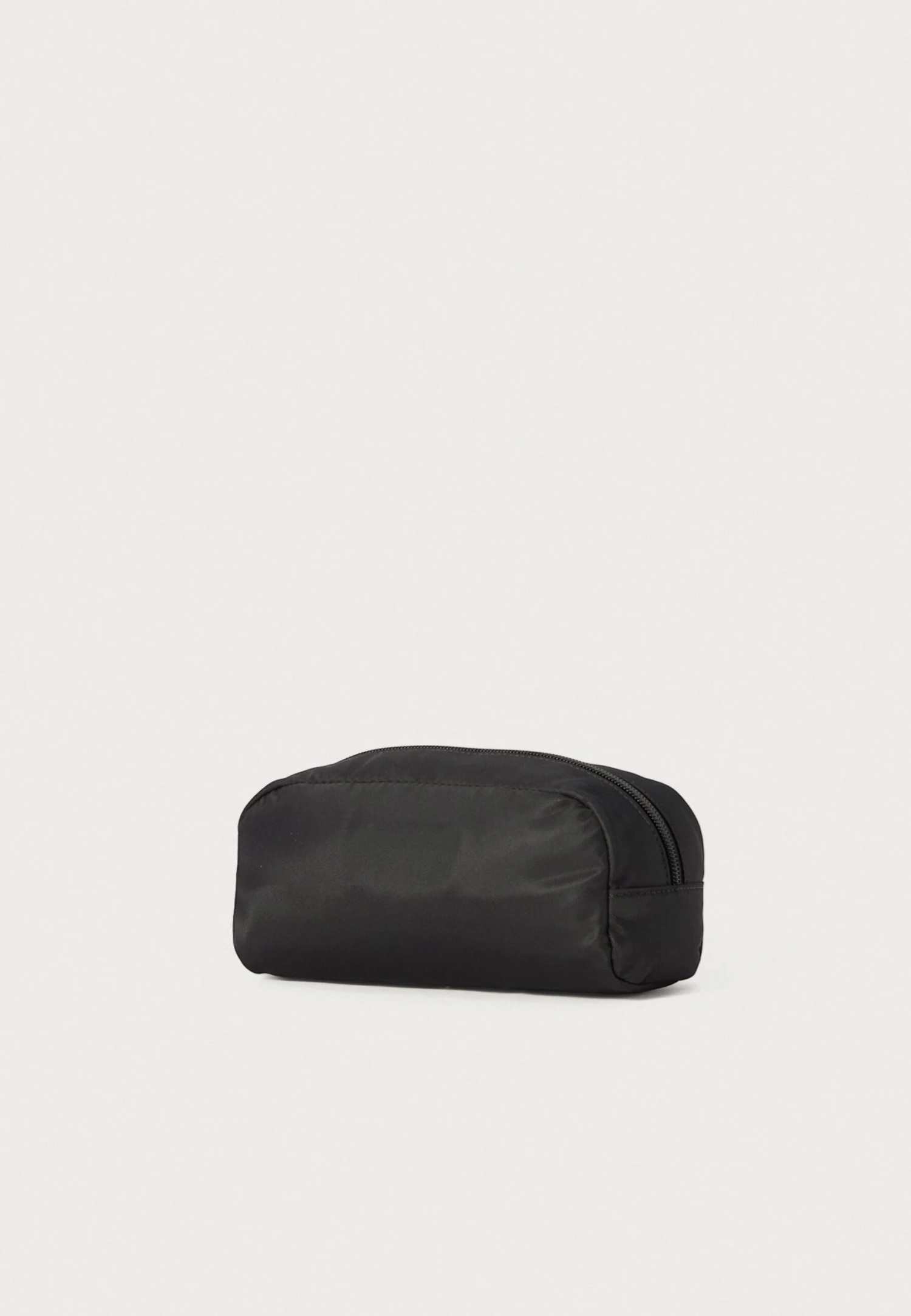 Emporio Armani BEAUTY CASE - Wash Bag - Black Beauty 4 Emporio Armani BEAUTY CASE - Wash Bag - Black Beauty - Image 2