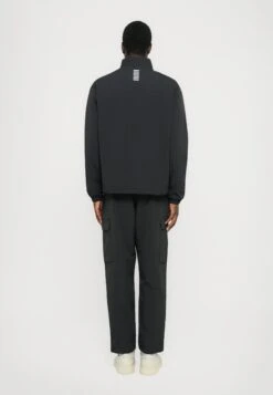 EA7 Emporio Armani TRAIN CORE - Light Jacket - Black 14 EA7 Emporio Armani TRAIN CORE - Light Jacket - Black -Total Wear Store 4c79e83ee63f40dbb26535bb2b49e86f