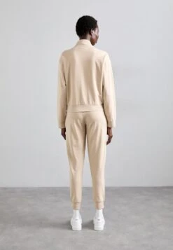 EA7 Emporio Armani TRACKSUIT - Tracksuit - Cement -Total Wear Store 4e3ae42c74d64d6f847150b7eac8dbe6