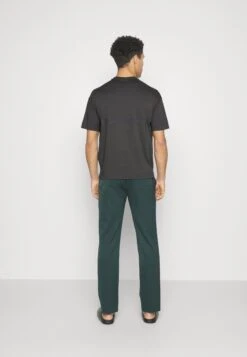 Emporio Armani Print T-Shirt - Calamita 10 Emporio Armani Print T-Shirt - Calamita -Total Wear Store 4f759f22c341432ca23efa2a0787e515