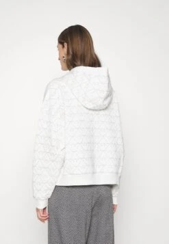 Emporio Armani Jersey Wear - Sweatshirt - Bianco Caldo -Total Wear Store 4ff3acadf05047819e8162b9ba9e4b75