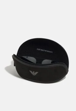 Emporio Armani UNISEX - Sunglasses - Nero Lucido -Total Wear Store 511e947239644059a0a5a69fc1ba0c5c