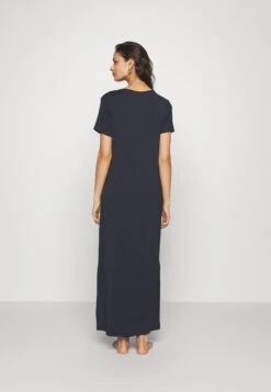 Emporio Armani Long Dress - Maxi Dress - Nero -Total Wear Store 527cc6d328f143fc85e75b2d71690384