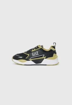 EA7 Emporio Armani ACE RUNNER UNISEX - Trainers - Triple Black/silver-coloured -Total Wear Store 530c07cb07454c57a80a697416422a99