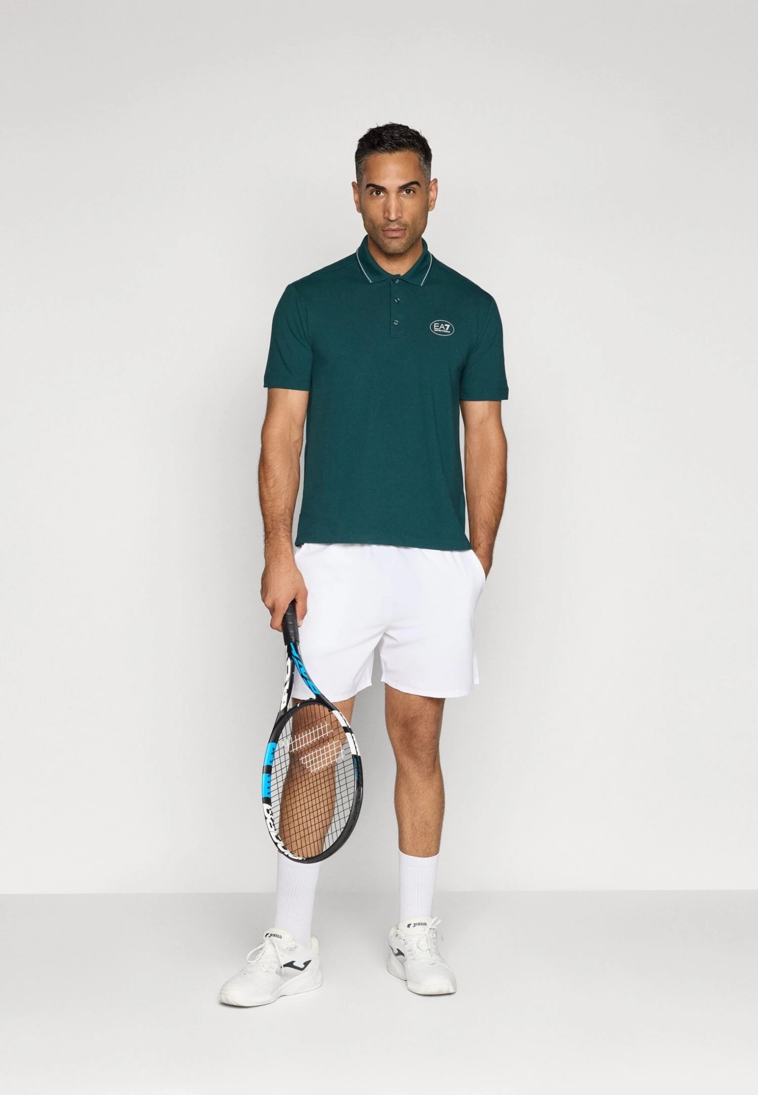 EA7 Emporio Armani TENNIS CLUB - Polo Shirt - Ponderosa Pine 4 EA7 Emporio Armani TENNIS CLUB - Polo Shirt - Ponderosa Pine - Image 2
