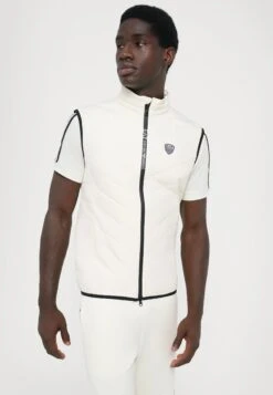 EA7 Emporio Armani TRAIN CORE - Sports Shorts - Vanilla Ice -Total Wear Store 544208351793484c9c55611e3ad42695