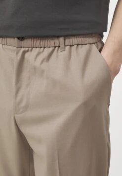 Emporio Armani Trousers - Incenso 11 Emporio Armani Trousers - Incenso -Total Wear Store 54587a8df13845a0acd6d94fcb82f0c1