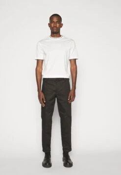 Emporio Armani Basic T-Shirt - White Neck -Total Wear Store 55bd5ffdc47d49febb31fdff49584536