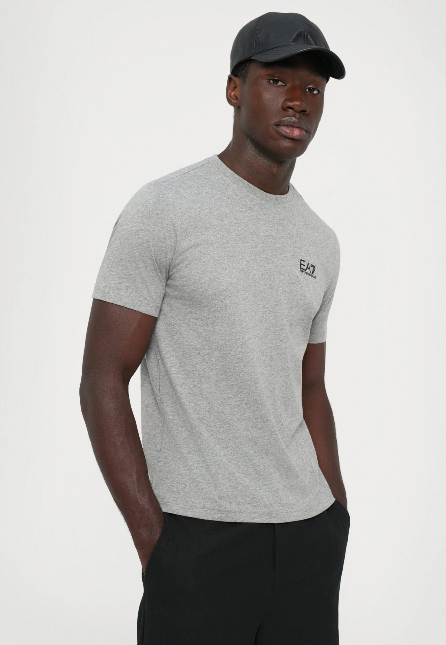 EA7 Emporio Armani TRAIN CORE TEE - Basic T-shirt - Grey 7 EA7 Emporio Armani TRAIN CORE TEE - Basic T-shirt - Grey - Image 5