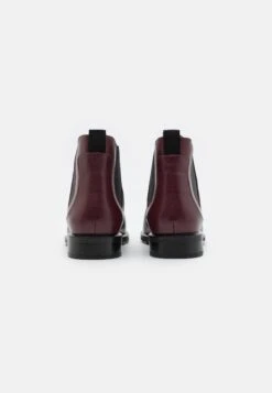 Emporio Armani Boot - Classic Ankle Boots - Bordeaux/Nero -Total Wear Store 576e9fbdf7644fd0aadc5110112205cc