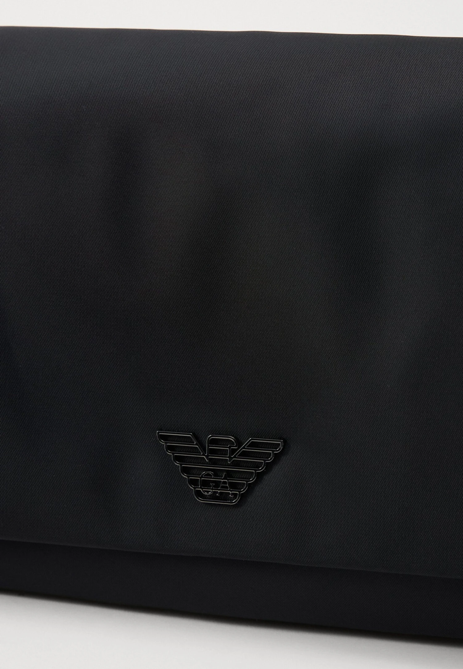 Emporio Armani SHOULDER BAG UNISEX - Cross Body Bag - Black 7 Emporio Armani SHOULDER BAG UNISEX - Cross Body Bag - Black - Image 5