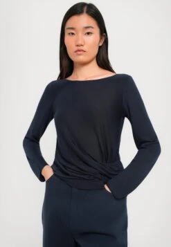 Emporio Armani PANT - Mom Jeans - Blu Navy -Total Wear Store 57a993f6c34141a2b6488f64b17437a0