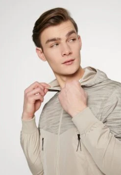 EA7 Emporio Armani Ventus Suit Graphic Set - Tracksuit - Oxford Tan -Total Wear Store 57abcbfb962f40cdb7192104117a50bd