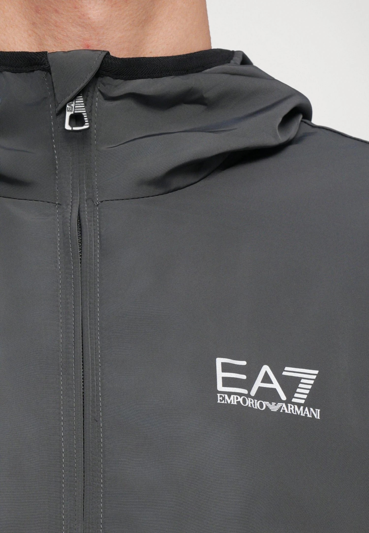 EA7 Emporio Armani TRAIN CORE JACKET - Light Jacket - Asphalt 9 EA7 Emporio Armani TRAIN CORE JACKET - Light Jacket - Asphalt - Image 7