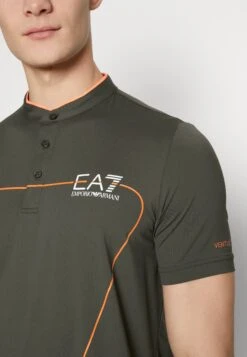 EA7 Emporio Armani Tennis Pro Serafino - Print T-Shirt - Raven -Total Wear Store 59f978cf26444ef6a1a40086fcc820ab