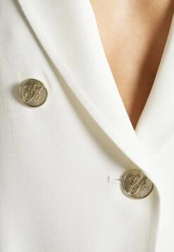 Emporio Armani Jackets - Blazer - Bianco Caldo -Total Wear Store 5c0ed12634c34104b75f4ef8c81dfd05