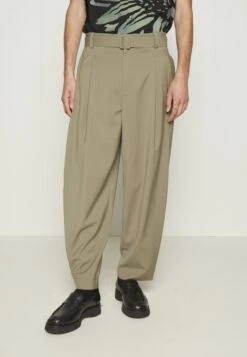 Emporio Armani Pantaloni - Trousers - Verde Militare