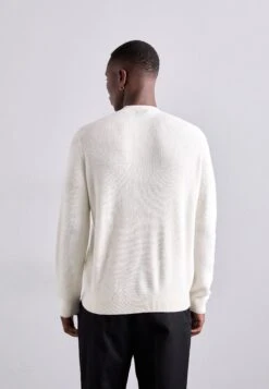 Emporio Armani Jumper - Snow White -Total Wear Store 5c6f8d5130fc4ff8a67d7ca694163214