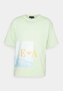 Emporio Armani Print T-Shirt - Verde -Total Wear Store 5d93a5c958a844b6b99d2d93a3e8548d