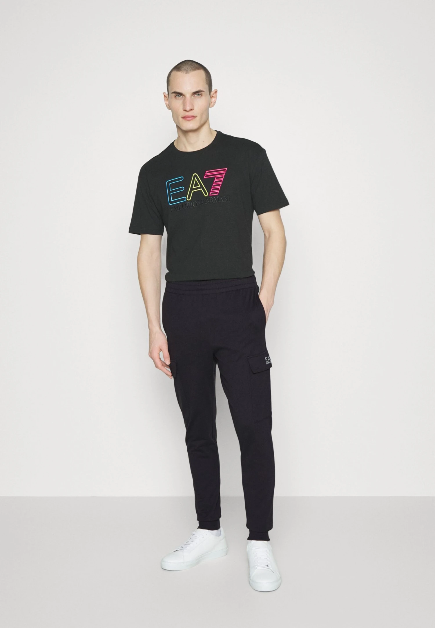 EA7 Emporio Armani Trouser - Tracksuit Bottoms - Dark Blue 4 EA7 Emporio Armani Trouser - Tracksuit Bottoms - Dark Blue - Image 2