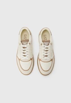 EA7 Emporio Armani NEW HERITAGE EAGLE UNISEX - Trainers - Off White/tigers Eye/honey -Total Wear Store 5ee3358df06240c299d0c4825baf34e0