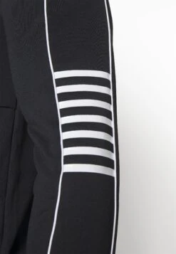 EA7 Emporio Armani Train Core Hoodie - Hoodie - Black -Total Wear Store 5f0c1dfd97ae4e8f875312db8e0e692e